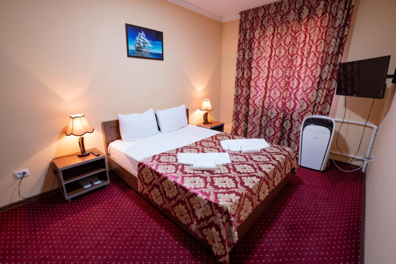 Rohat Hotel Chilonzor 塔什干 外观 照片