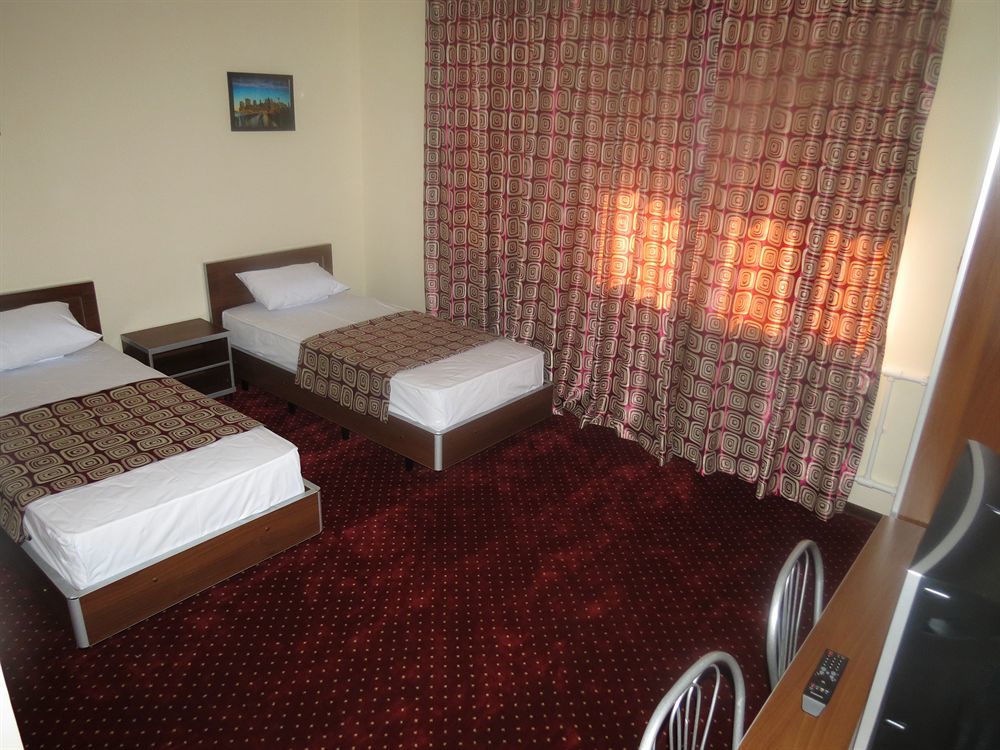 Rohat Hotel Chilonzor 塔什干 外观 照片