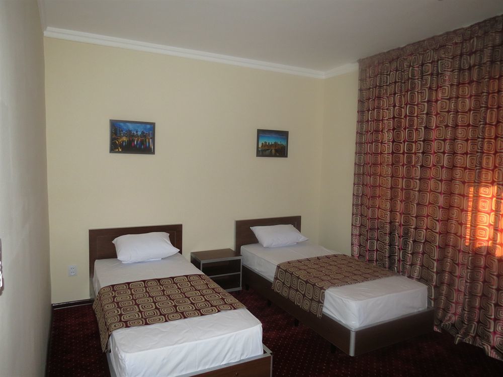 Rohat Hotel Chilonzor 塔什干 外观 照片