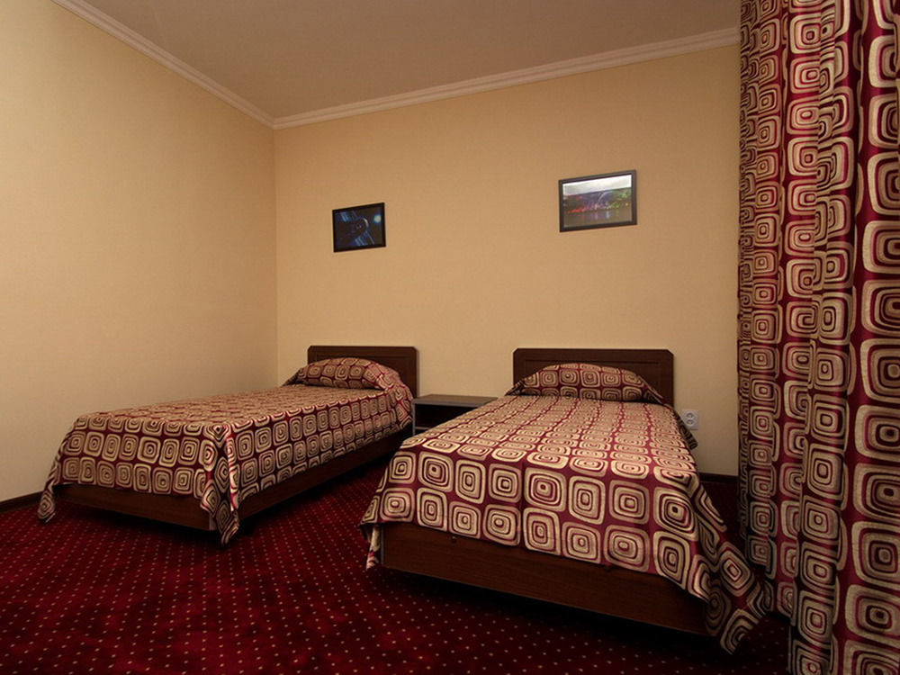 Rohat Hotel Chilonzor 塔什干 外观 照片